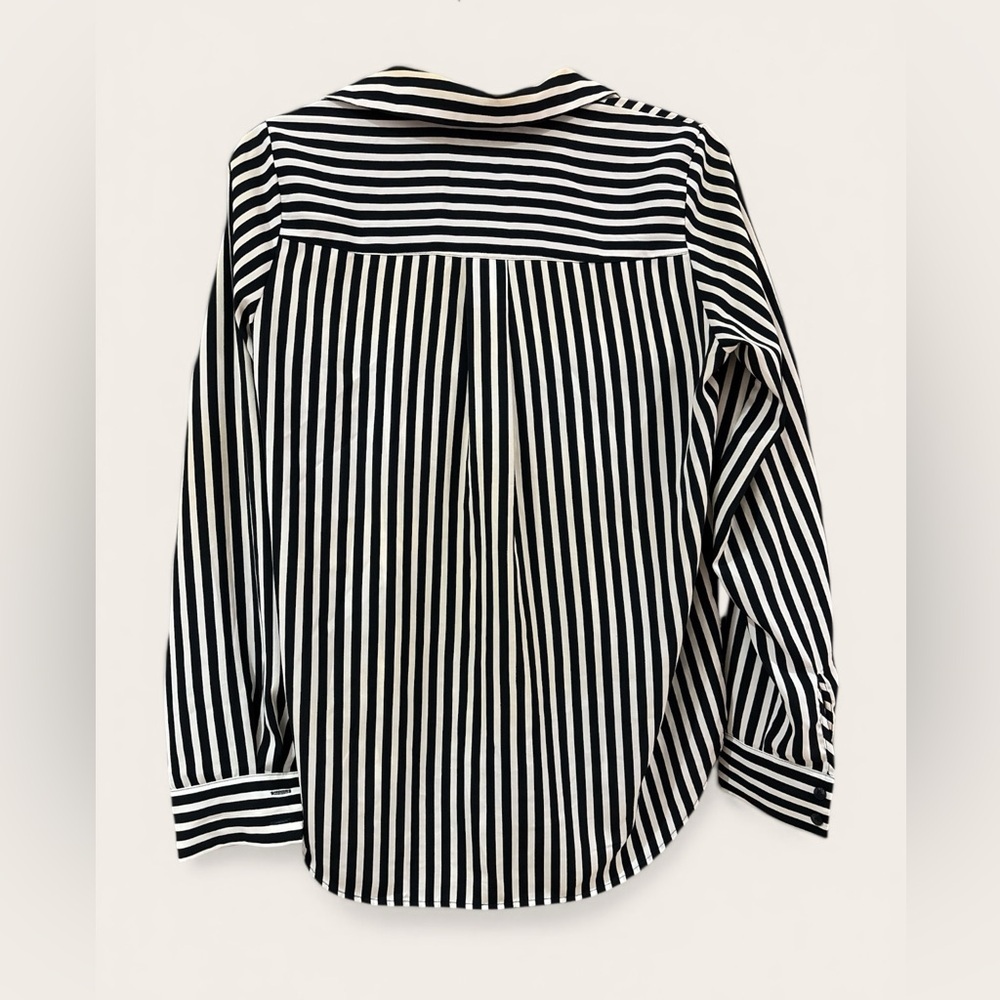 H&M Black and White Vertical Stripe Button-Down Shirt - Picture 2 of 2